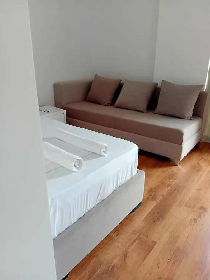 Villa Alfio Ksamil 0*,